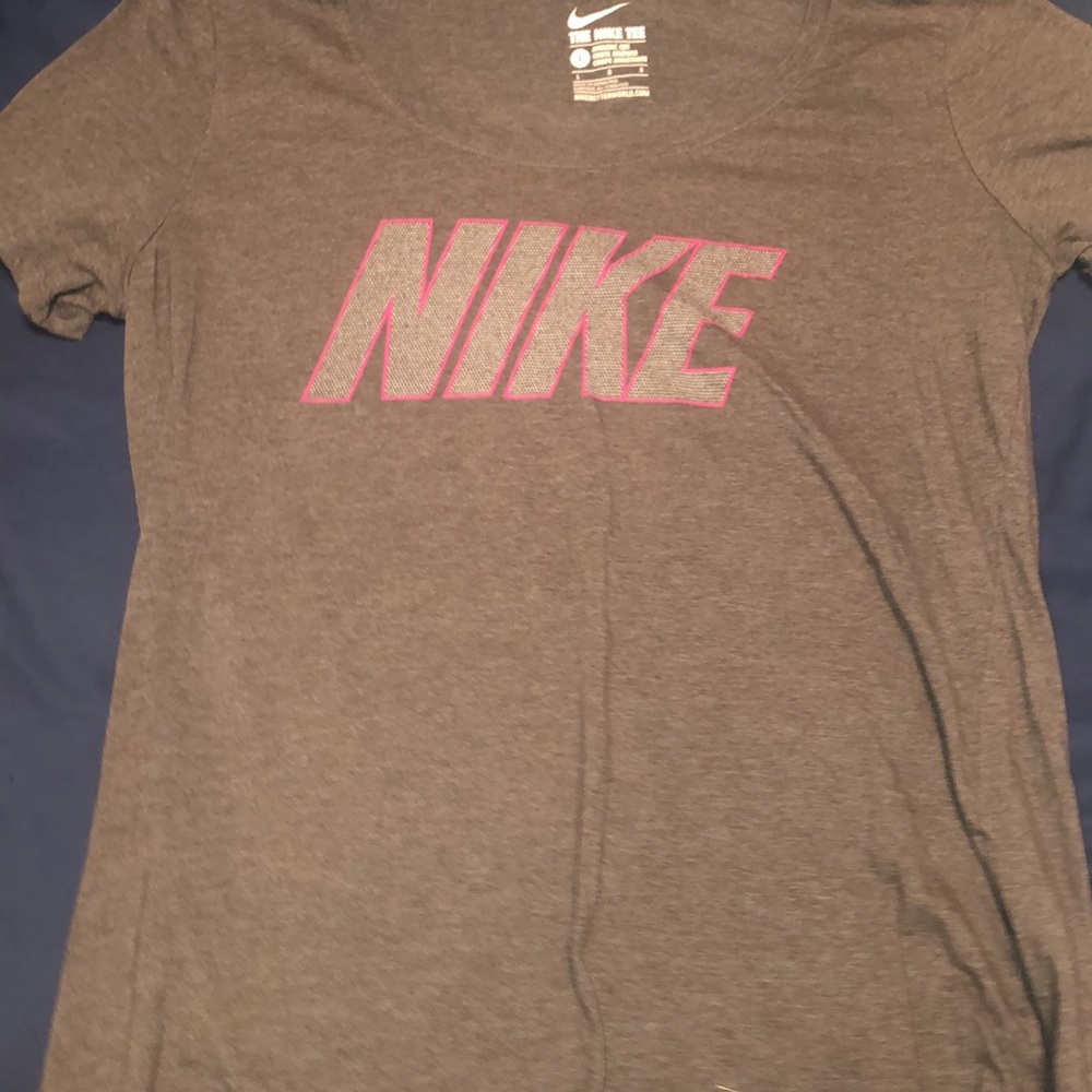 Nike tee shirt